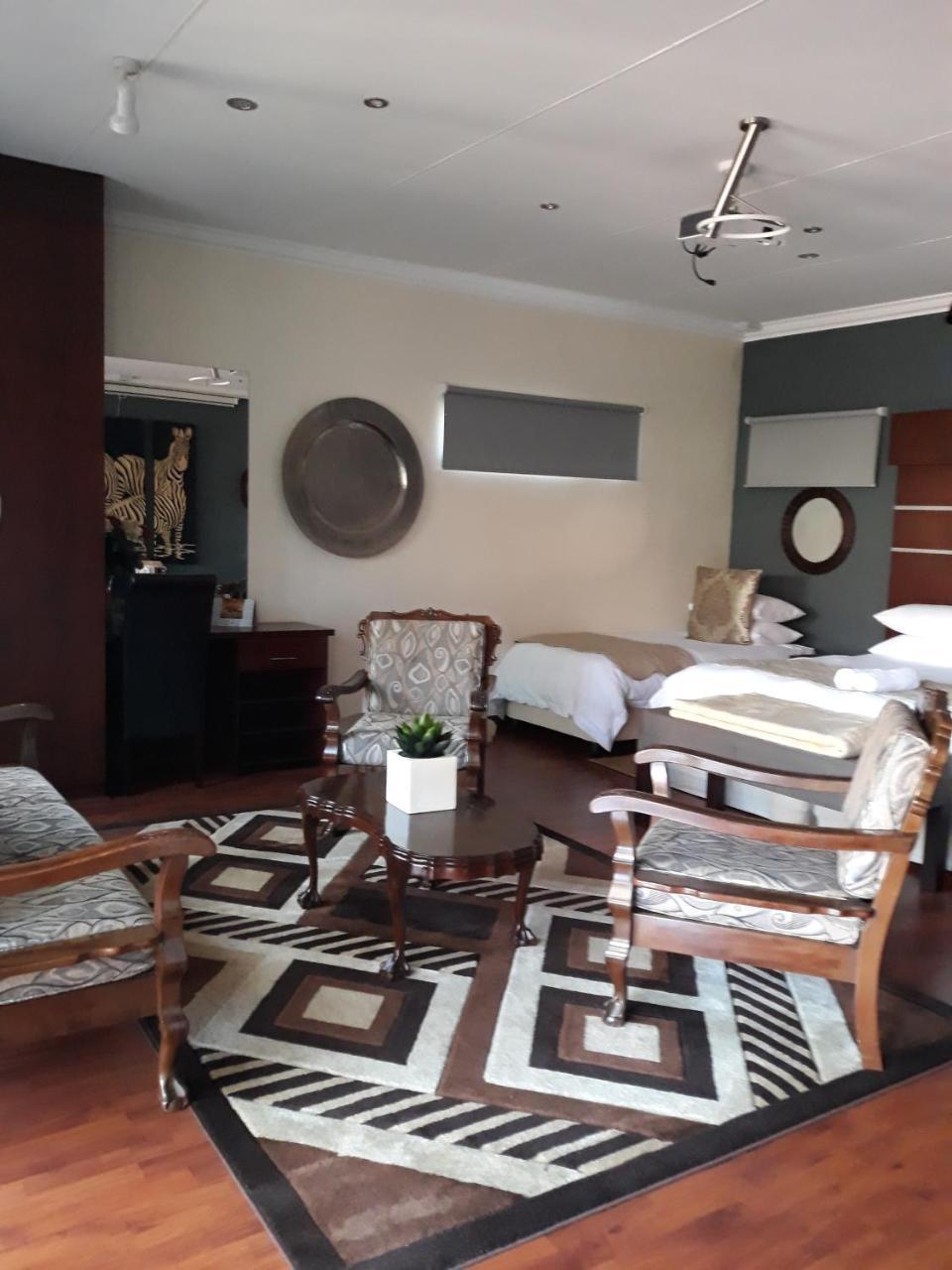 Aalwyns Guesthouse Vanderbijlpark Εξωτερικό φωτογραφία